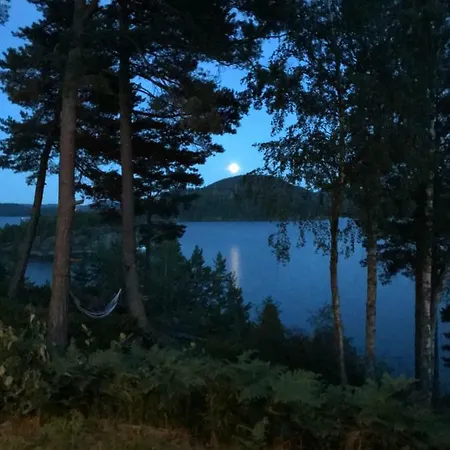 Telemark Cabin On A Small Island 度假居 Bergan